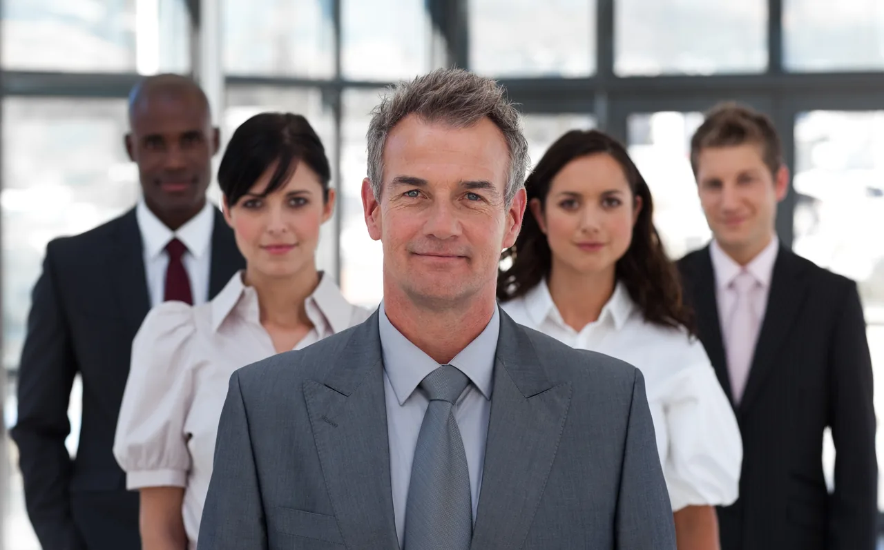 Retrato de grupo del equipo directivo de una empresa, realizado para su comunicación corporativa