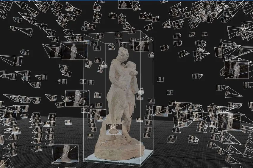 Posiciones de cámara calculadas por fotogrametría alrededor de un objeto en 3D