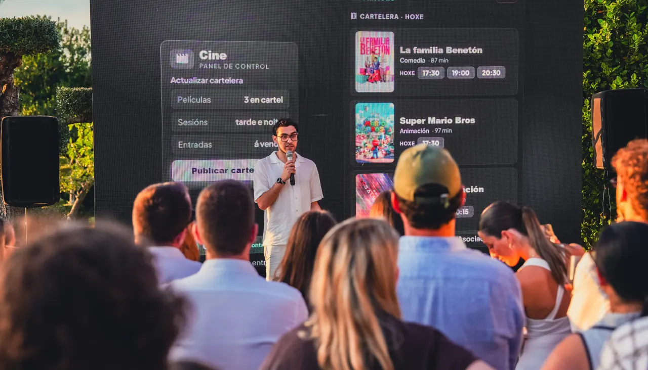 La app de Caldas de Reis proyectada durante la presentación de LocalNode